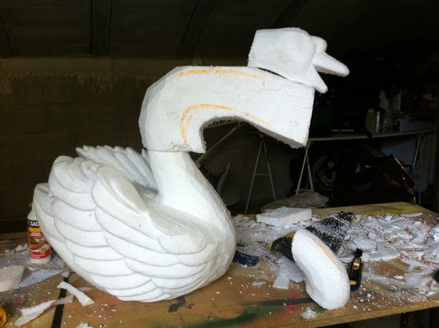 Sculpture polystyrene oiseau cygne